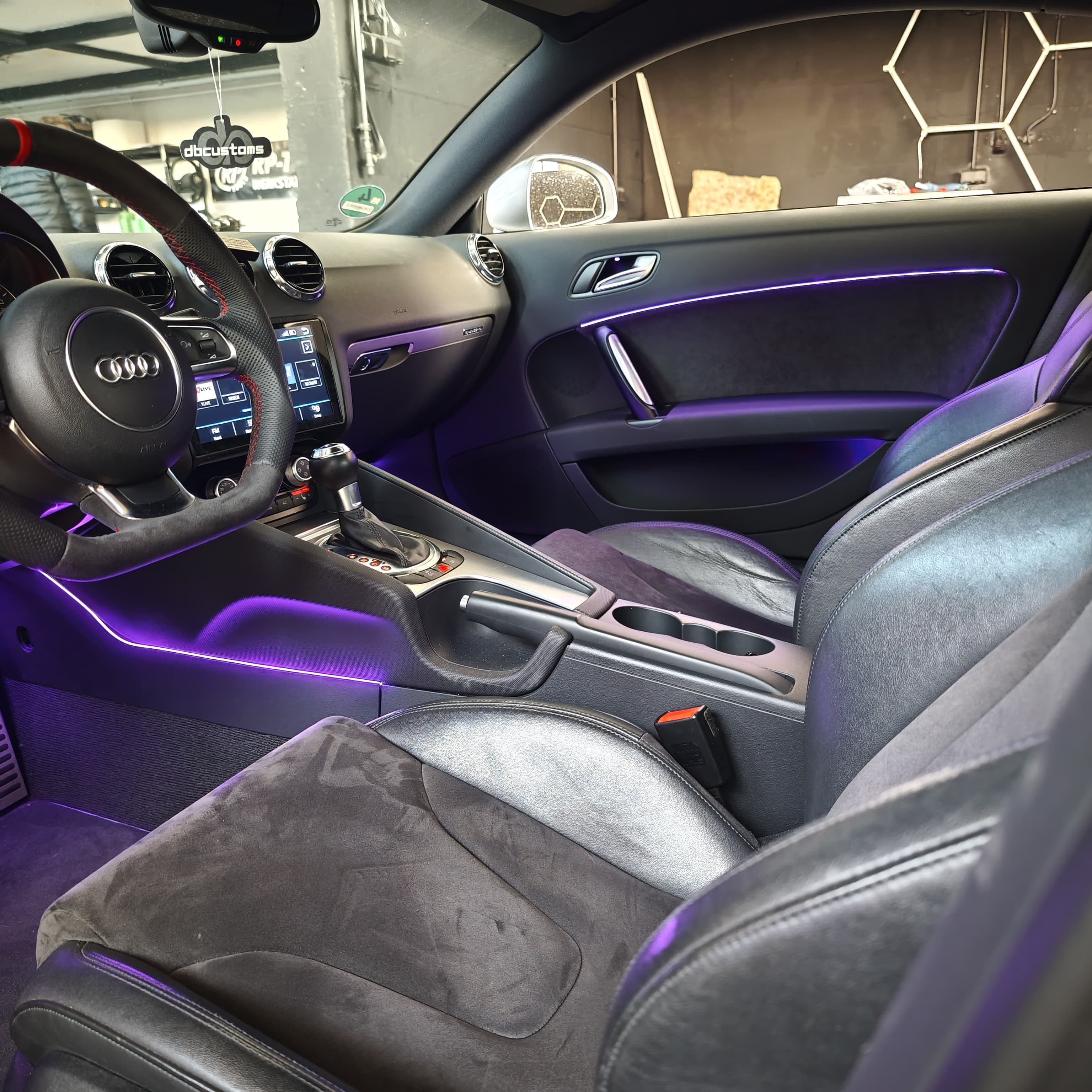 Ambientebeleuchtung Audi tt 8j lila