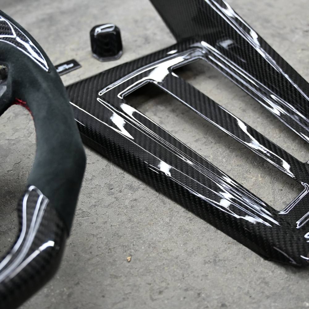 Bundle Carbon Lenkrad mit Schaltanzeige, Carbon Abdeckung Mittelkonsole, Carbon Schalthebel, magnetische Carbon Schaltwippen für VW Golf 8