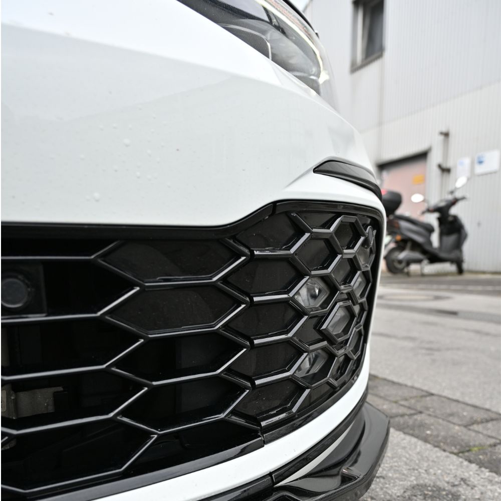 Kühlergrill Gitter Wabengrill Hochglanz Schwarz für Golf 8 GTI / Clubsport