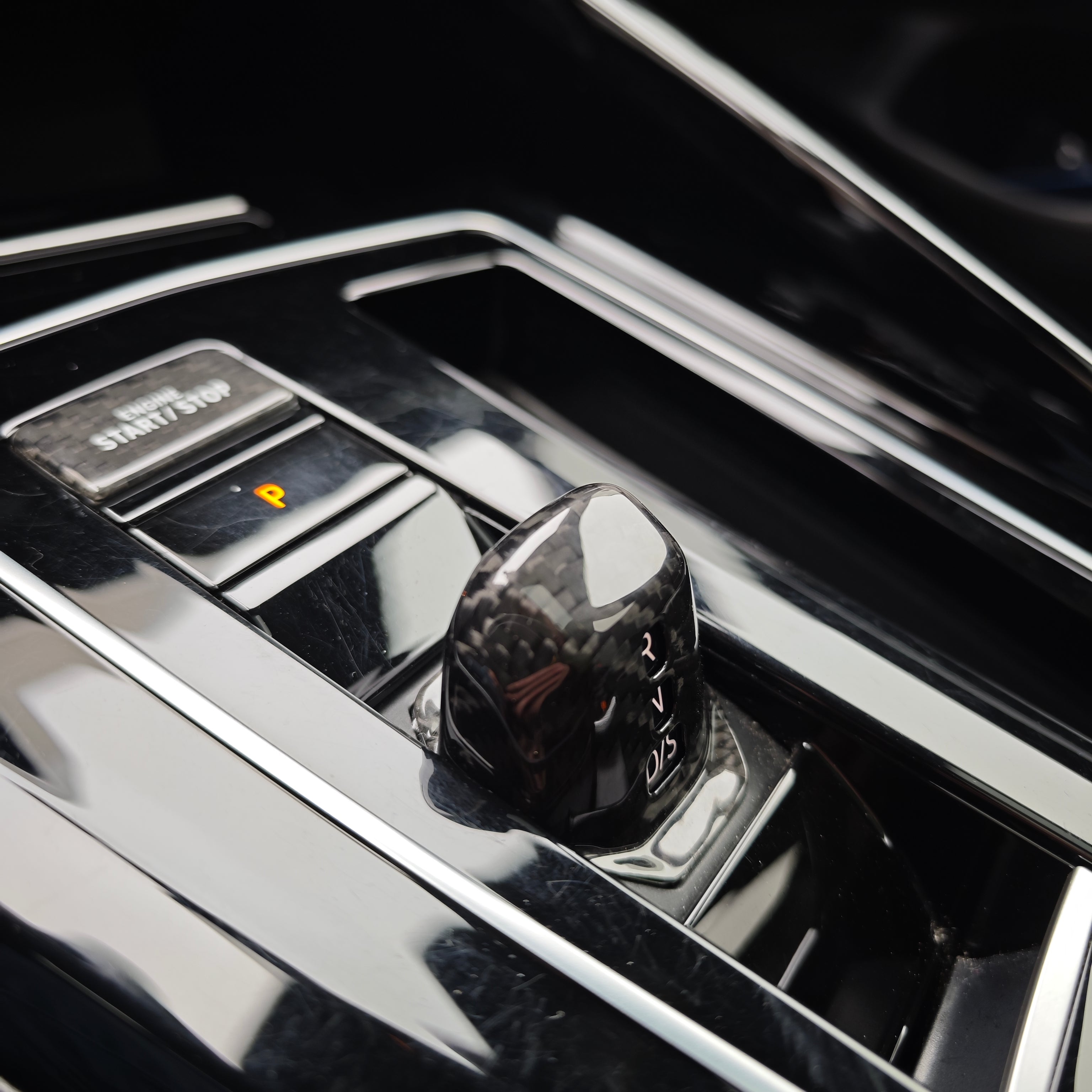 Carbon Abdeckung Start Stop für Golf 8