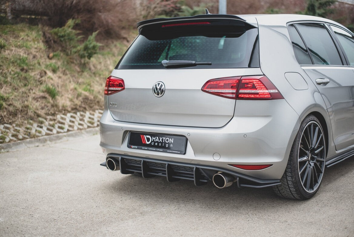Street Pro Heckschürze V.1 für VW Golf 7 GTI Schwarz von Maxton Design