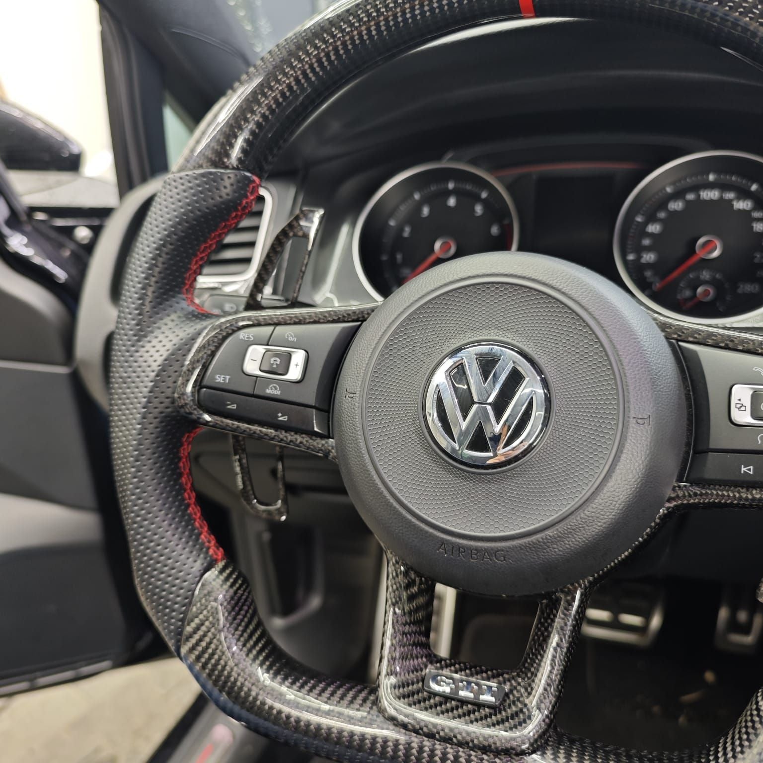 Carbon Lenkrad für Golf 7, GTI, R