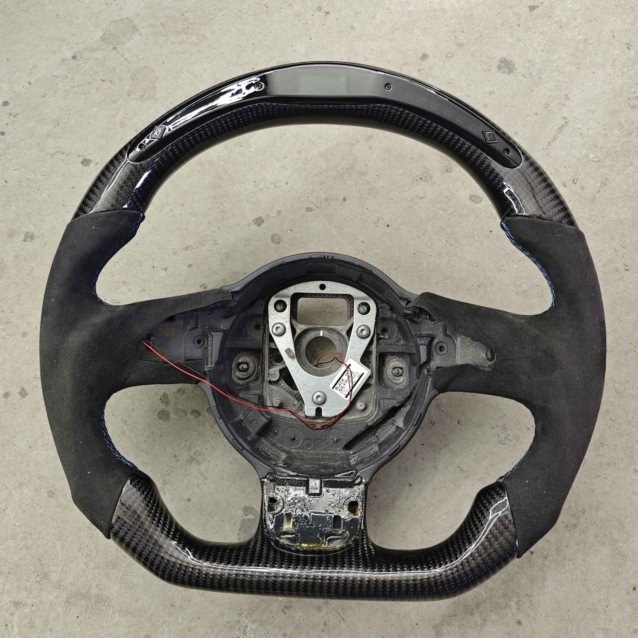 Carbon Lenkrad mit Schaltanzeige für Audi A3 8P, A6 C6, A7 C7