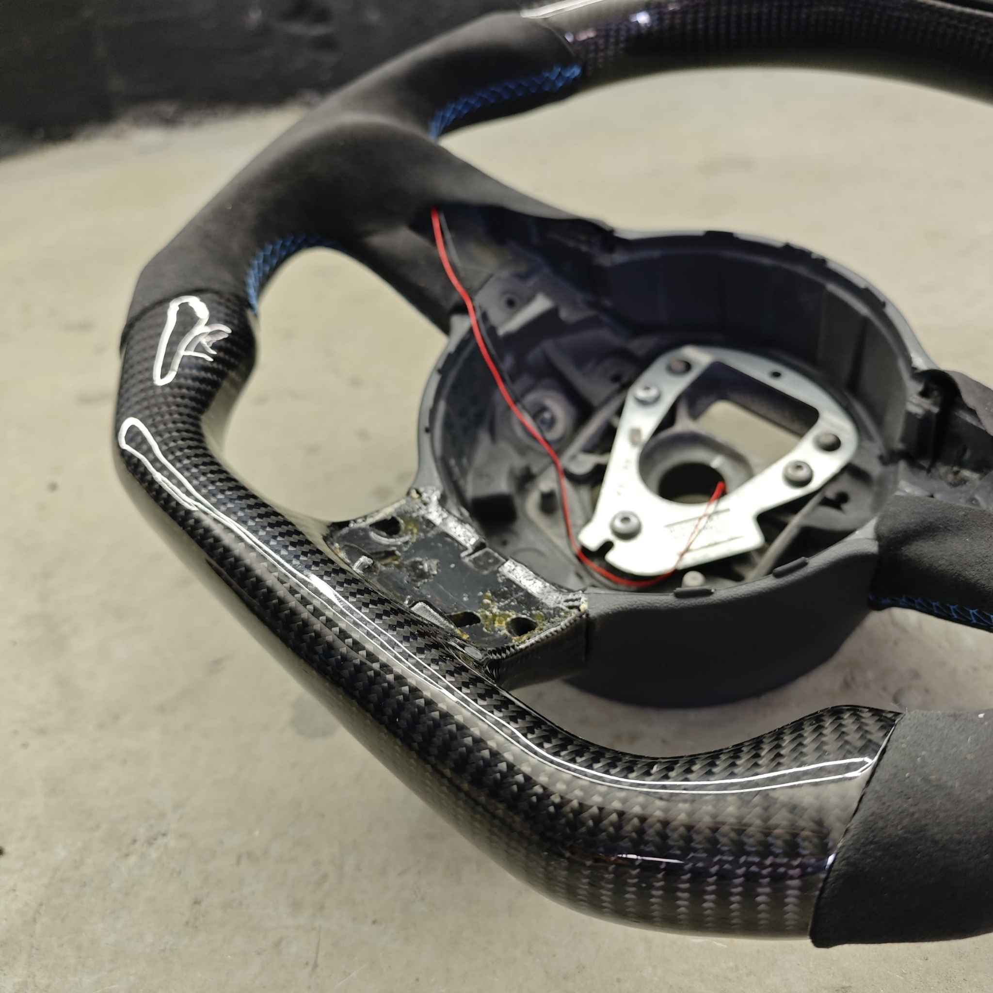 Carbon Lenkrad mit Schaltanzeige für Audi A3 8P, A6 C6, A7 C7