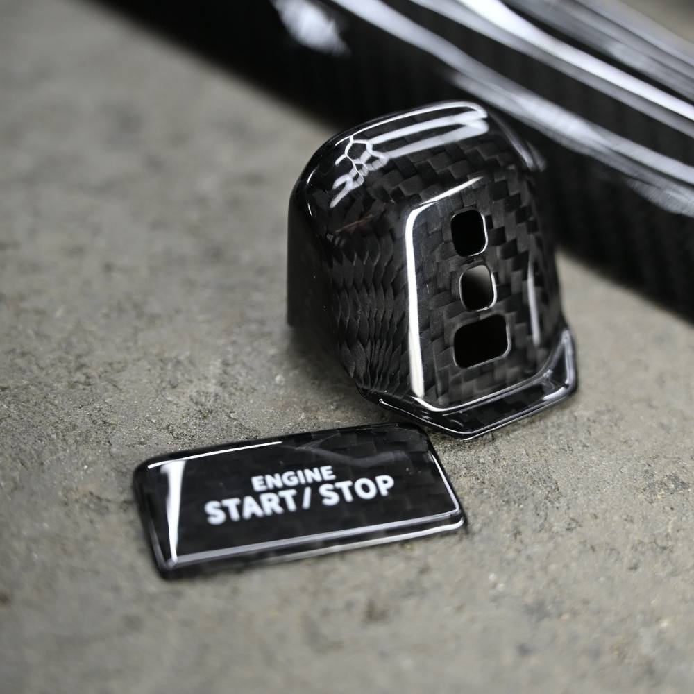 Bundle Carbon Lenkrad mit Schaltanzeige, Carbon Abdeckung Mittelkonsole, Carbon Schalthebel, magnetische Carbon Schaltwippen für VW Golf 8