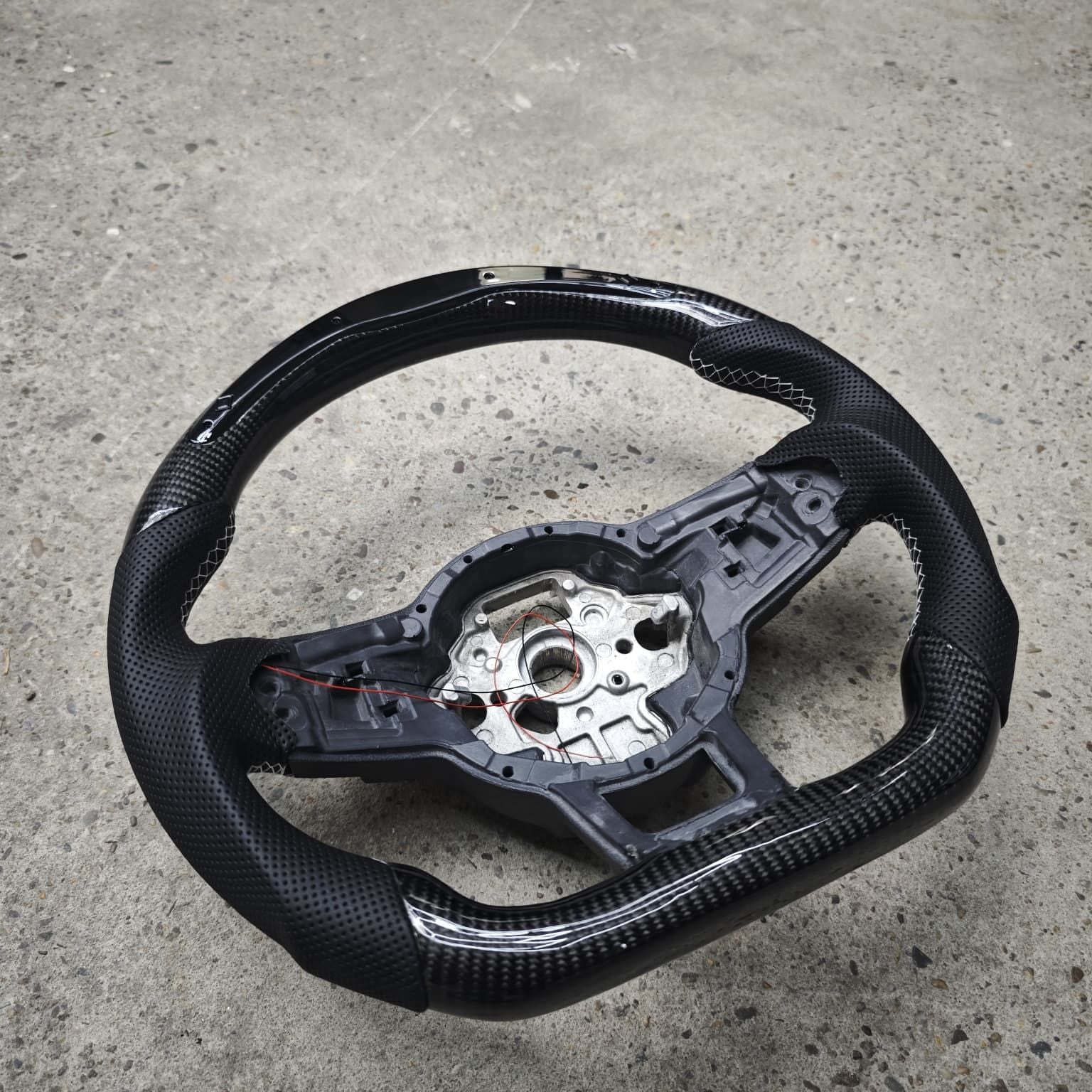 Carbon steering wheel with gearshift indicator for Golf 7 VII, GTI, R (2013-2020)
