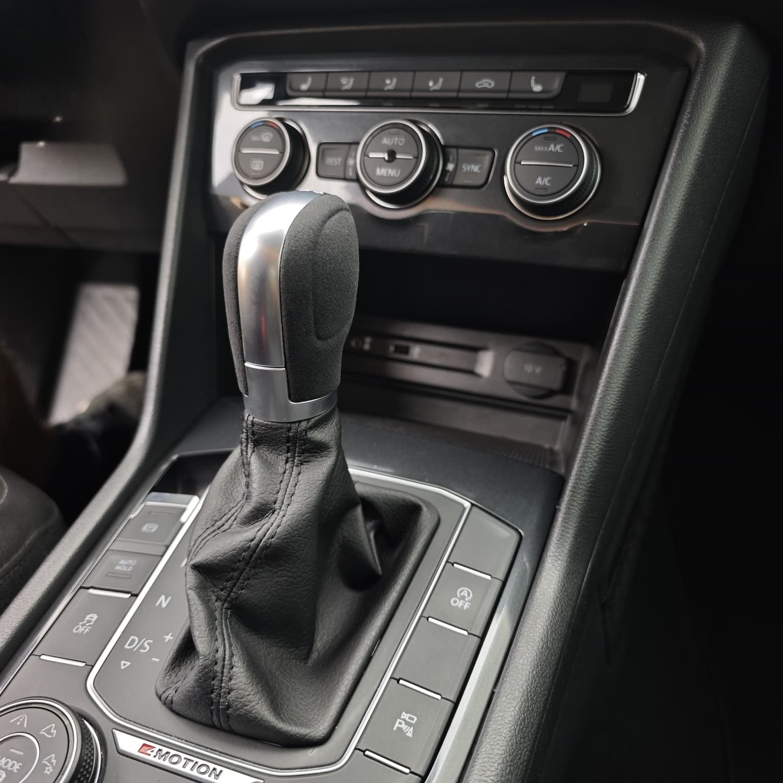DSG Schaltknauf Wildlederoptik für Passat B8