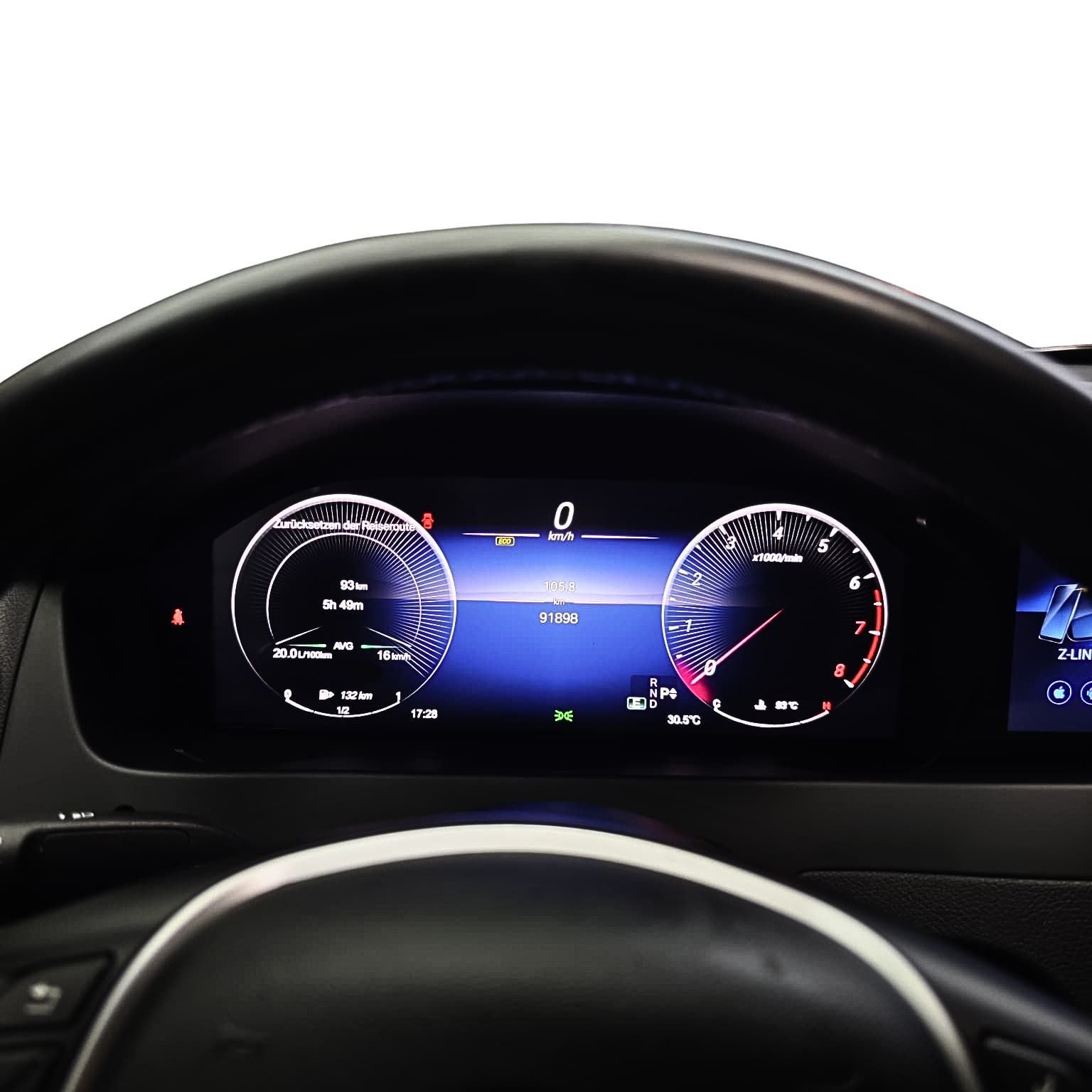 Digitaler Tacho für Mercedes W204 C-Klasse